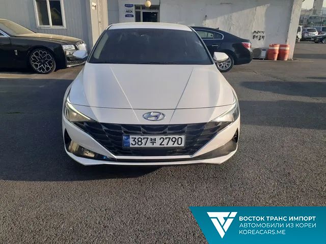 Hyundai AVANTE 2021