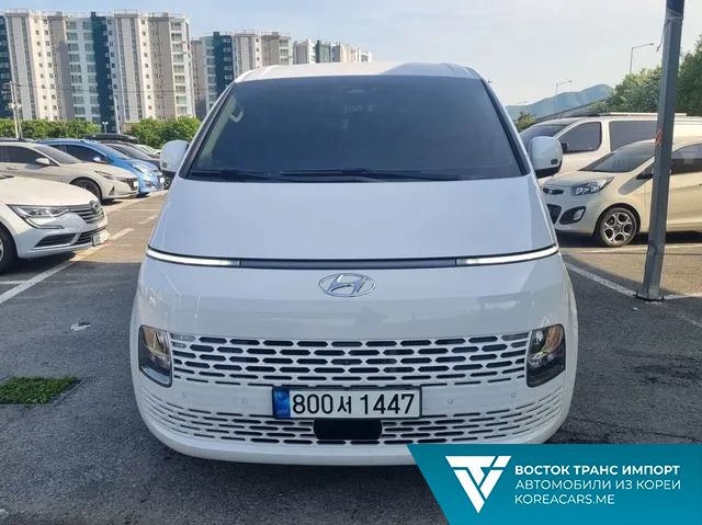Hyundai Staria 2021