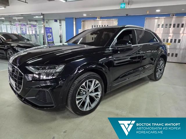 Audi Q8 2021