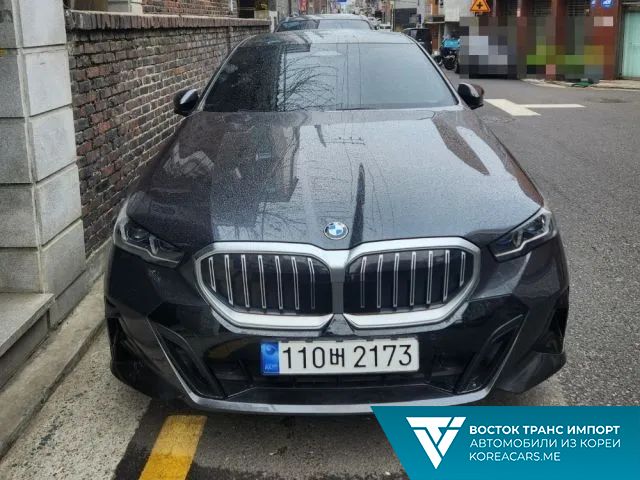 BMW 5-Series 2024