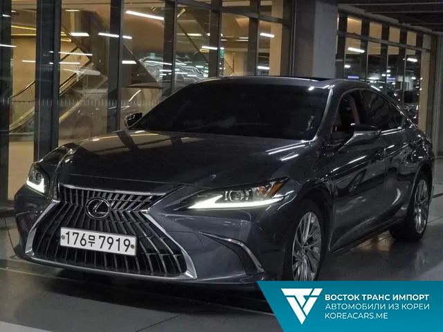Lexus ES 2022