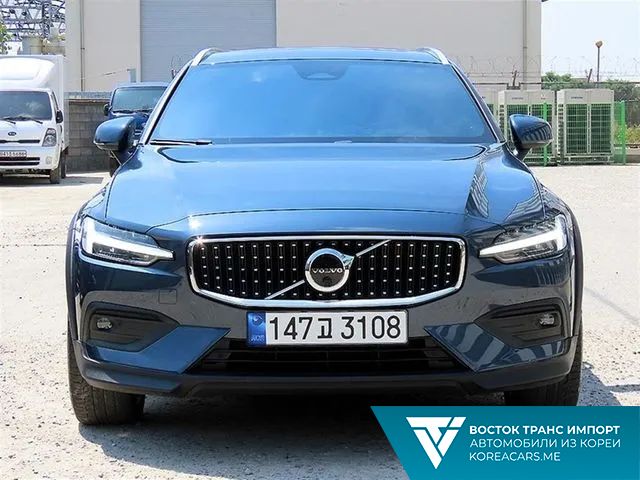 Volvo V60 2022