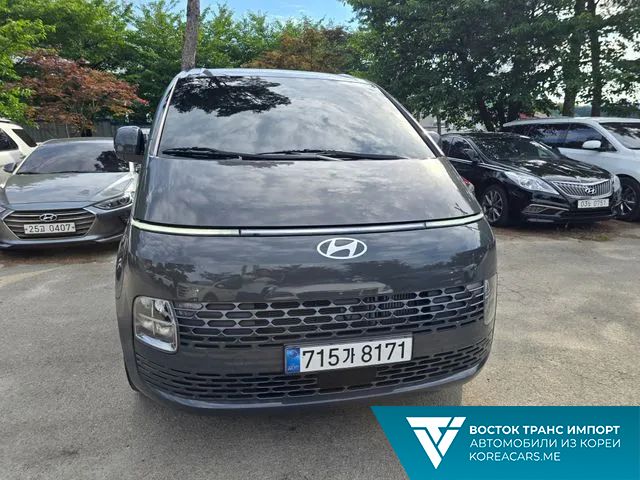 Hyundai Staria 2025