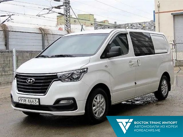 Hyundai Starex 2021
