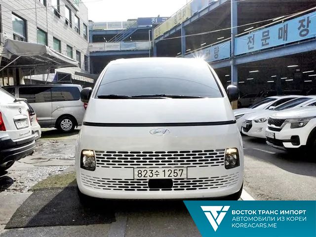 Hyundai Staria 2021