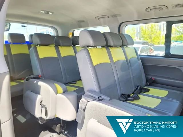 Hyundai Starex 2021