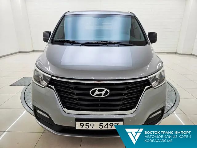 Hyundai Starex 2021