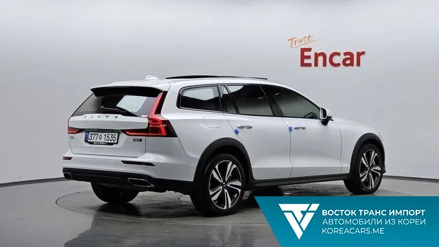 Volvo V60 2021