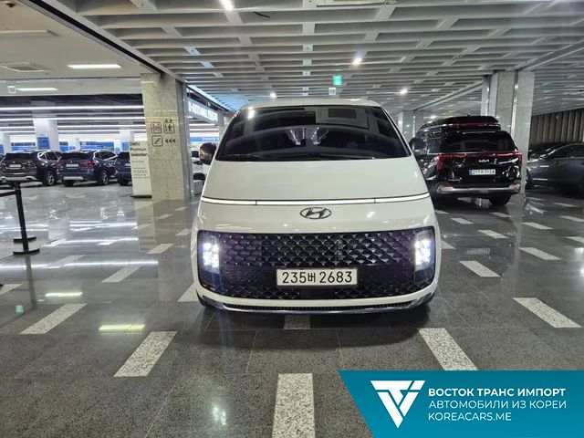 Hyundai Staria 2021