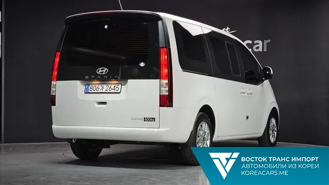 Hyundai Staria 2025