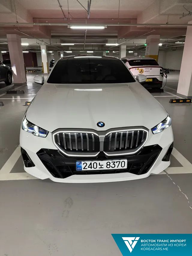 BMW 5-Series 2024
