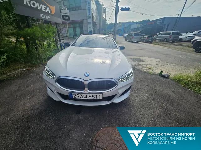 BMW 8-Series 2023